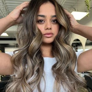 Meet your Posher, Yesenia